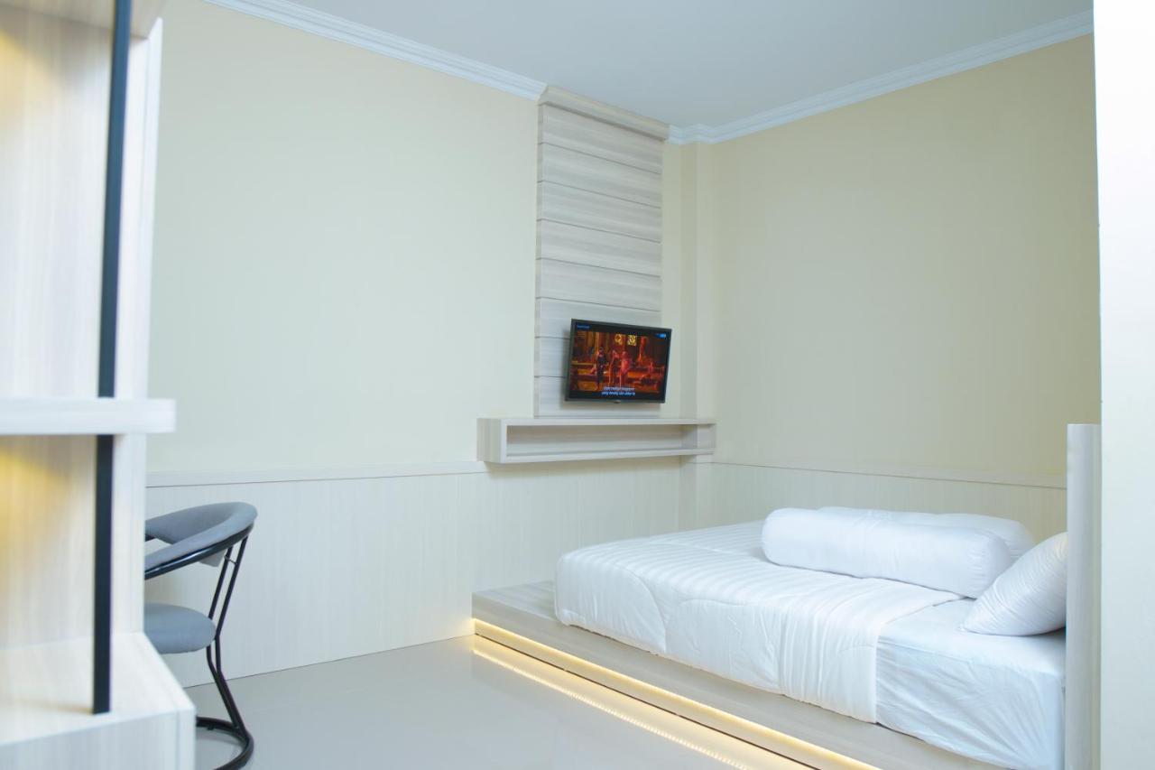 Kost Eksklusif Teduh Hostel Jogjakarta Buitenkant foto